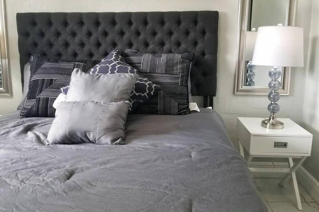 Ultra Glam Apartment 5 Miles From Hard Rock Casino Hollywood Exterior photo